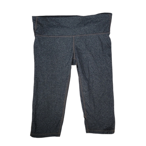 Gap Fit Heathered Dark Gray Cropped Capri Leggings Size Medium - Picture 2 of 6